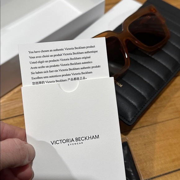 Victoria Beckham VB667S Caramel Square Sunglasses w/ Full Inclusion main image 4
